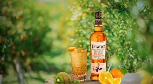 Dewar's 8 Year Japanese Smooth Blended Scotch Whisky